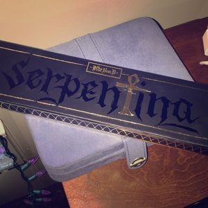Kat Von D Serpentina (limited edition)
